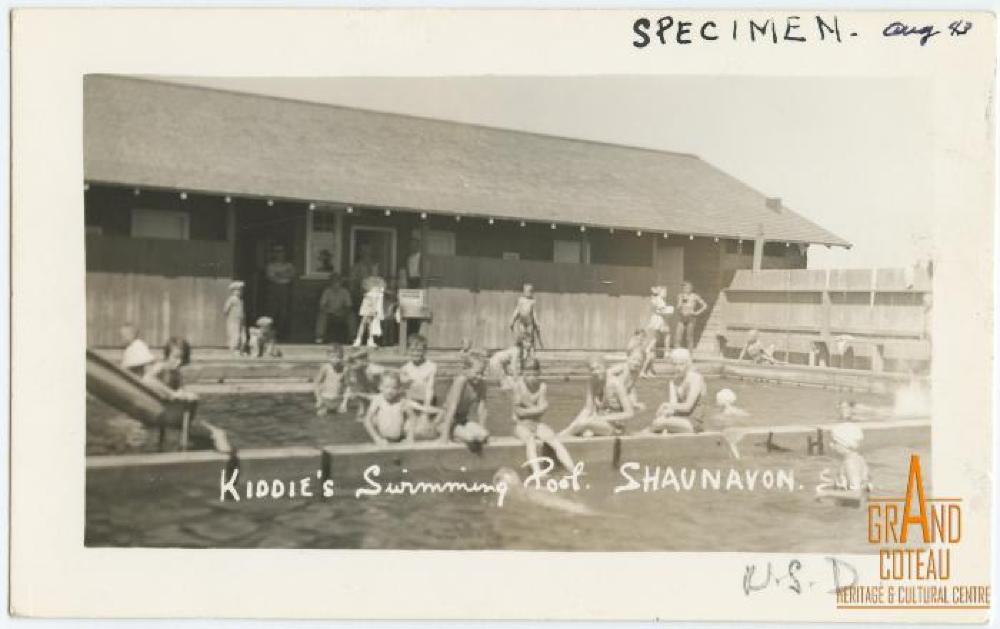 Photographic postcard