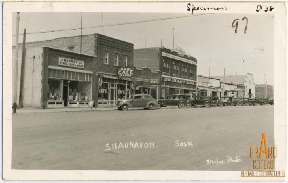 Photographic postcard