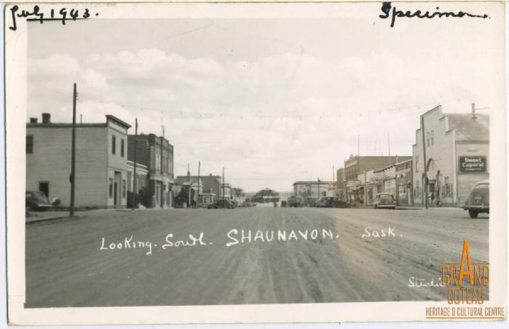 Photographic postcard