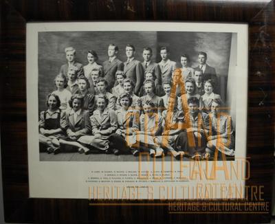 Photographic Print, grade XII / 12, 1942 / 1943, high school graduates