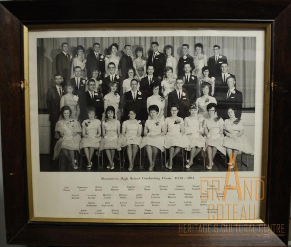 Photographic Print, grade XII / 12, 1963 - 1964, graduates