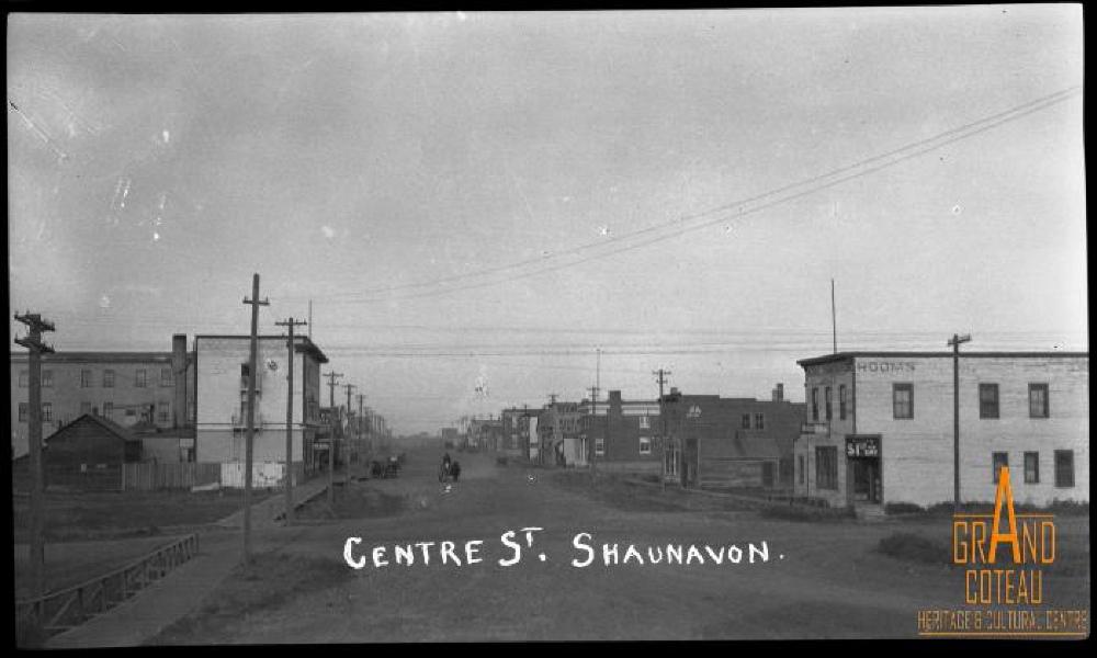 Centre St, 100, 200 blocks east and west sides, looking north, ca. 1920