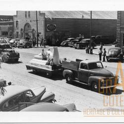 Photographic postcard