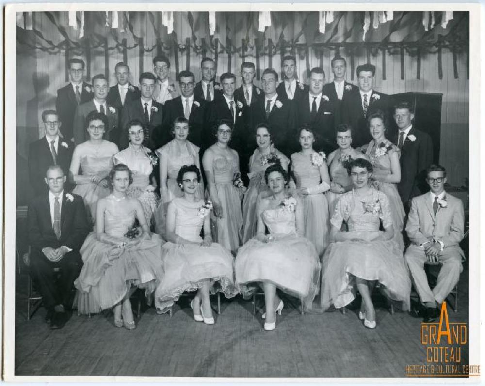 Photograph, grade XII / 12, 1958 - 1959, graduating class