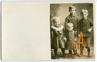 Photographic Print, studio portrait, 4 unidentified children