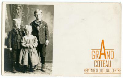 Photographic Print, studio portrait, unidentified 2 boys and a girl