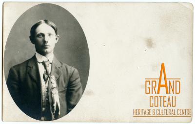 Photographic Print, studio portrait, unidentified man