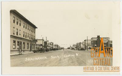 Photographic postcard