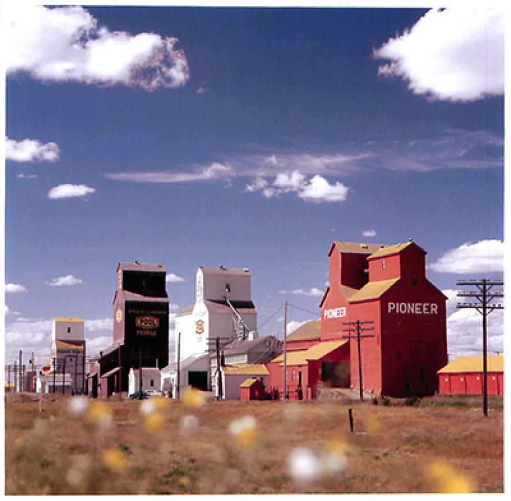 SK: Moose Jaw area - Elevator siding at Morse.