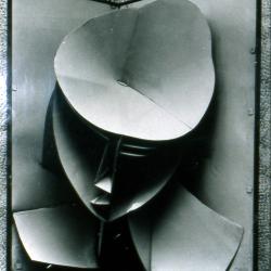 Naum Gabo, Head of Woman, 1916