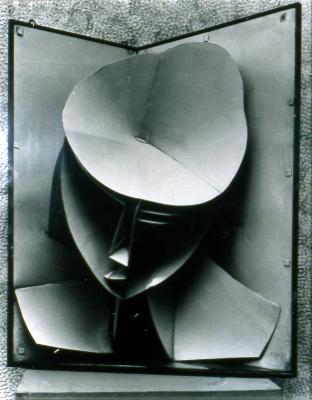 Naum Gabo, Head of Woman, 1916