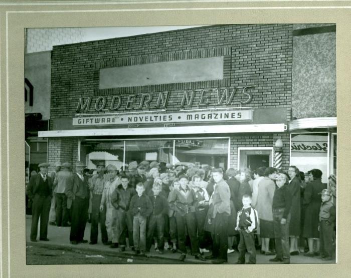 Opening of Modern News (1952)