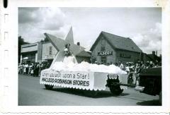 Parade (c.1951)