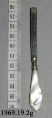 Pearl Handled Tweezers