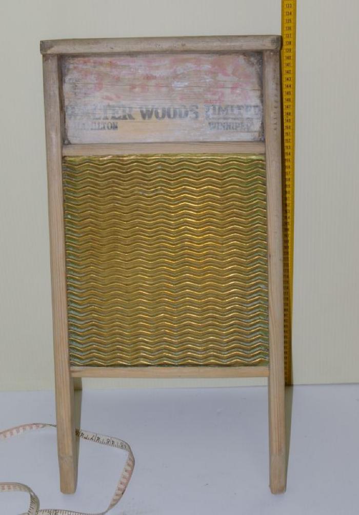 Wood & Copper Washboard (1914)