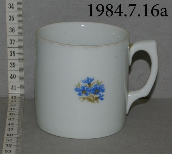 Small Mug, Blue Flowers (1908)