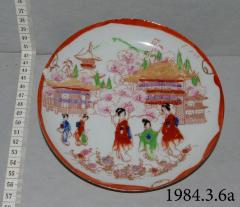 Saucer With Japanese Scene