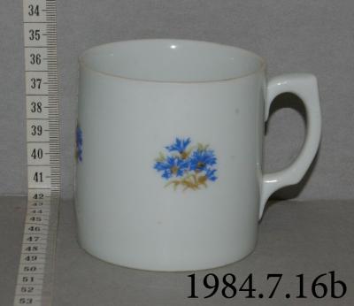 Small Mug, Blue Flowers (1908)