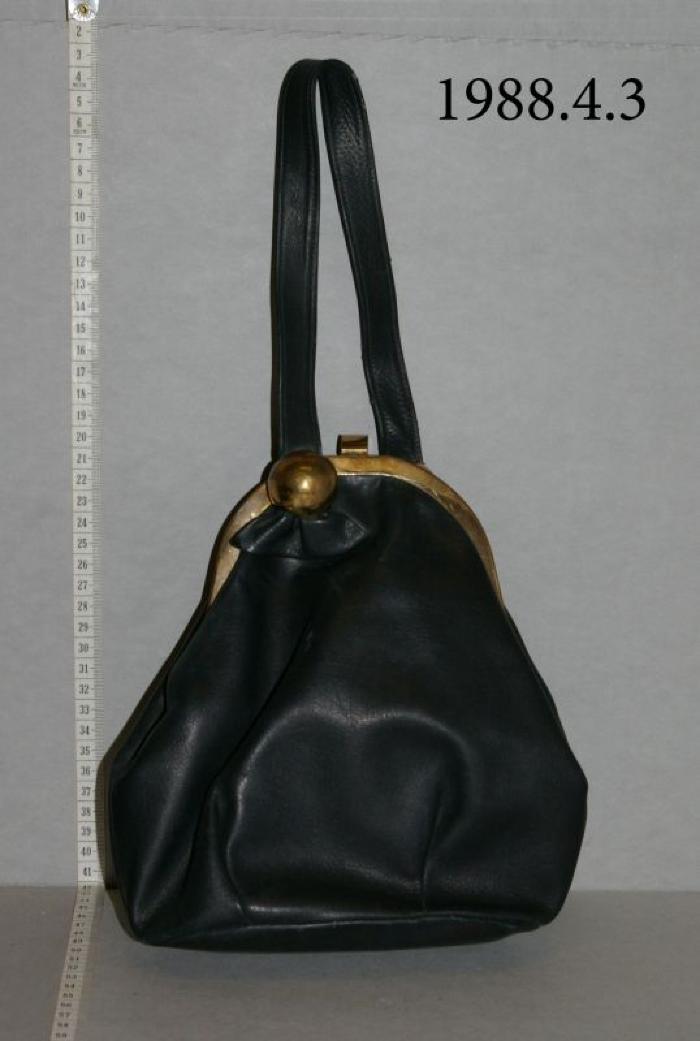 Black Purse With Brass Clasp