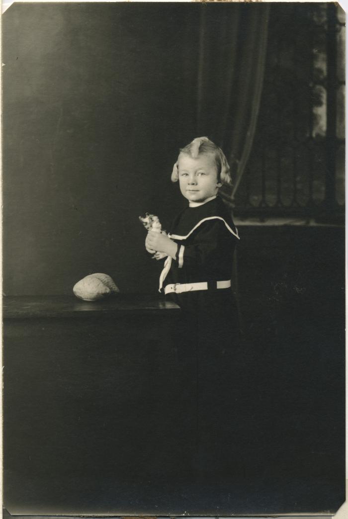 Photograph, Leonard 'Hymie' Hanft as a child, approximately 4 years old