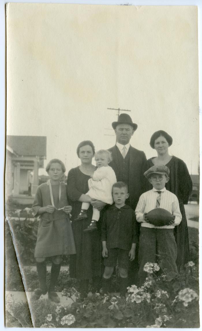 Photographic Print, unidentified family photo