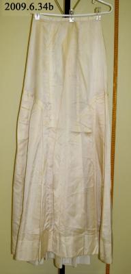 Wedding Dress Skirt;Wedding Dress Skirt (1909-11-24);Wedding Dress Skirt (1909-11-24)