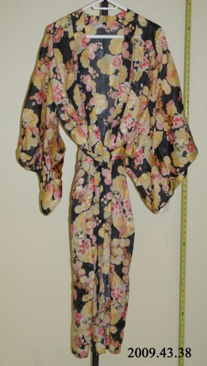 Chinese Robe (c.1920s);Chinese Robe (c.1920s);Floral Silk Robe