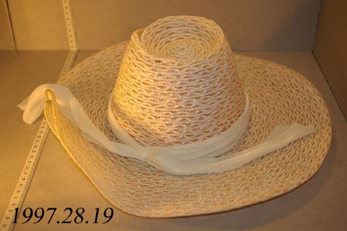 Off-White Straw Hat