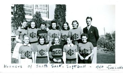 Photograph;Swift Current Collegiate Institute, Girls Softball Team (1940)