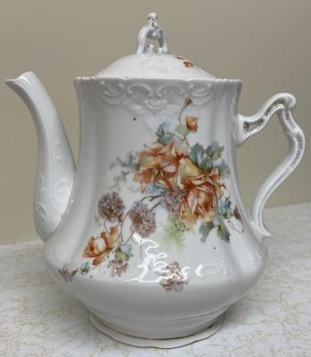 Tea Pot - this fine china belonged to Mrs. Violet Porter.  Her mother, Mrs. Ellen Ede, bought about 1906 at Harry Cosgrave's grandmother's Mrs. Francis (Augusta) Cosgrave's sale in the Burrows District.