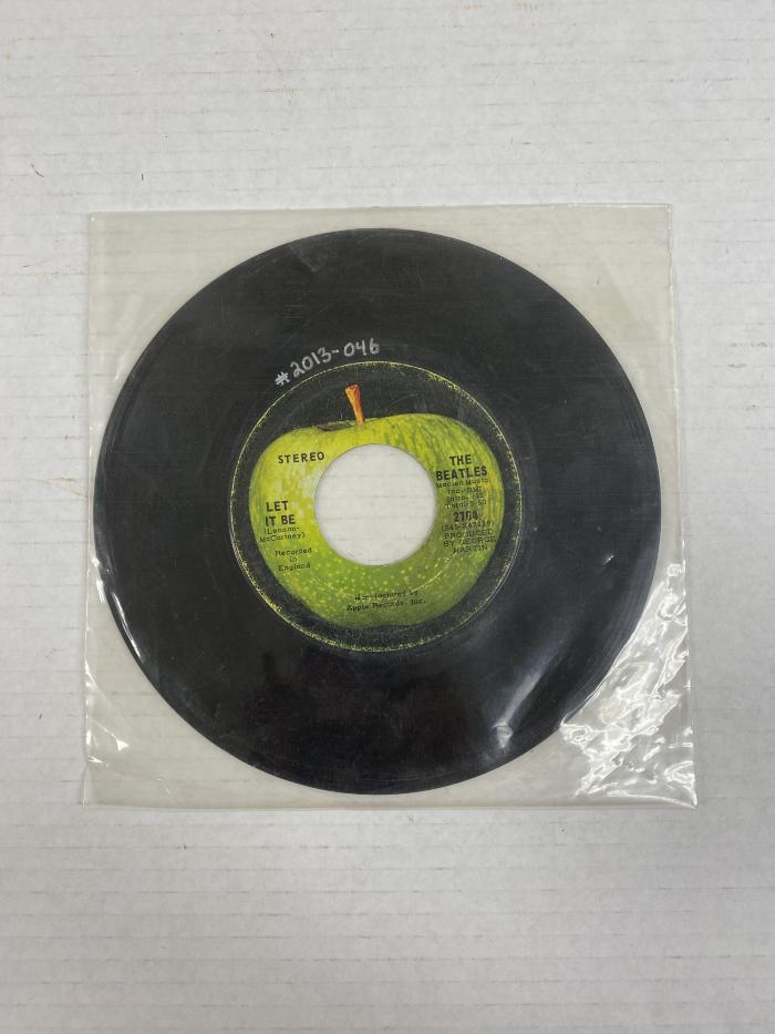 45 rpm. Record: <i>The Beatles</i>