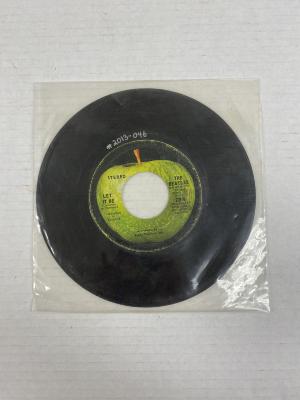 45 rpm. Record: <i>The Beatles</i>