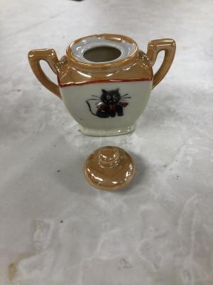 Sugar Bowl - lid