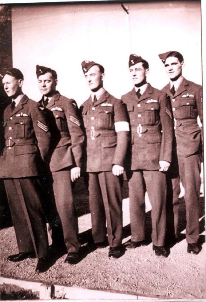 Group at Wings Day SFTS No. 39 (1944-01-28)