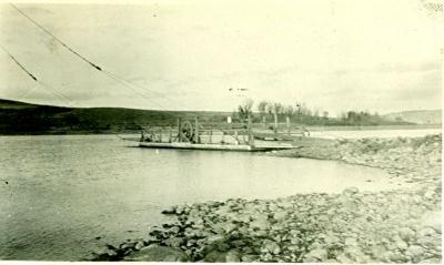 Saskatchewan Landing Ferry (c.1930s)