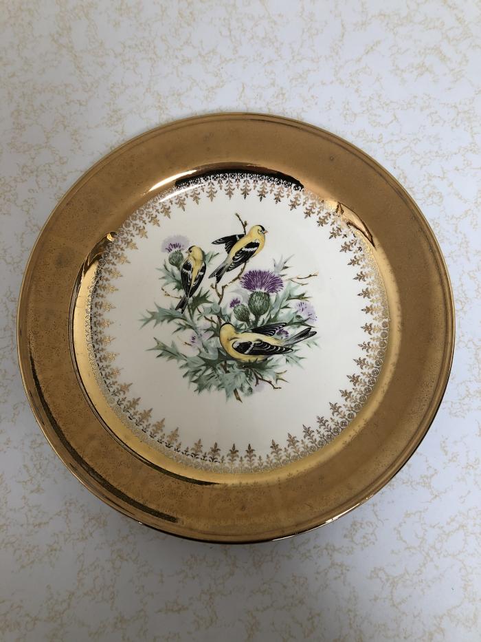 Plate - Gold with birds - Georgian