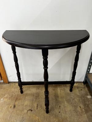 Three-legged end table 