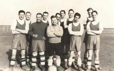 SFTS No. 32, Air Base Soccer Team (1942)