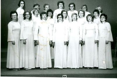 Sweet Adelines in Gowns (1978-05)