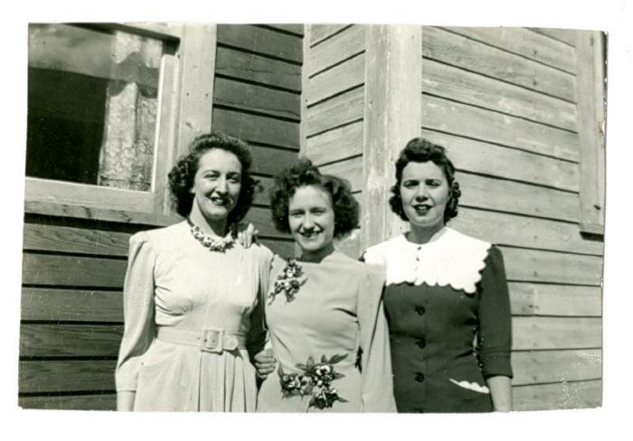 Betty Philp, Ruth May, Ruth Bentley (1943)