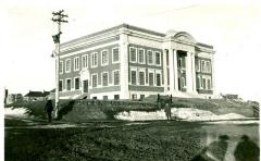 Courthouse Postcard (c.1913)