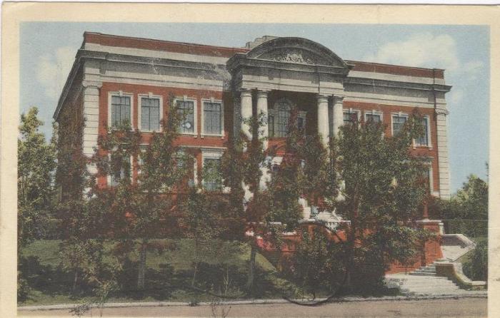 Swift Current Court House Postcard