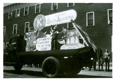 Parade (c.1947)
