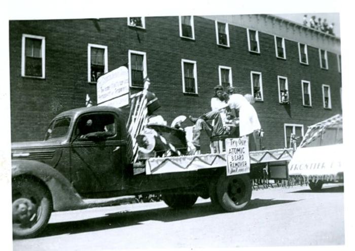 Parade (c.1946)