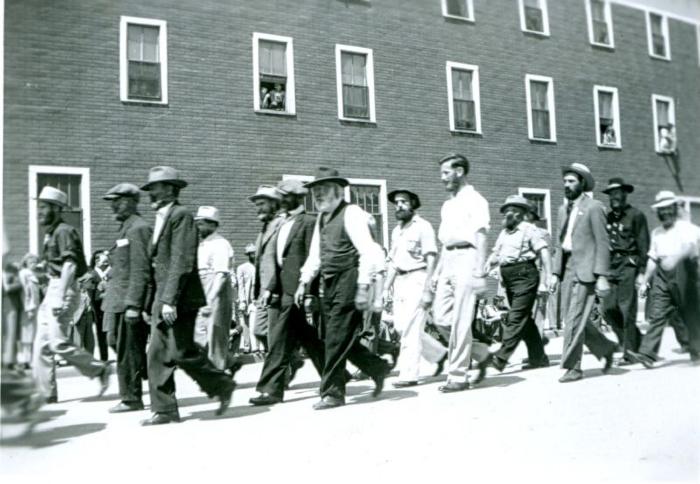 Parade (c.1946)