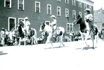 Parade (c.1946)