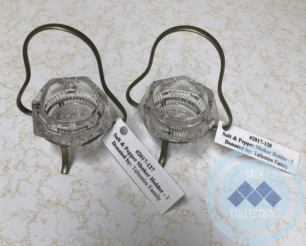 Salt & Pepper Shaker Holder - 1