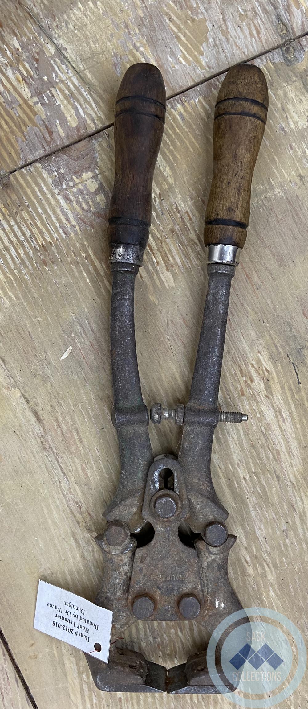 Hoof trimmer