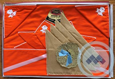 Tablecloth and Napkins - Bridge set