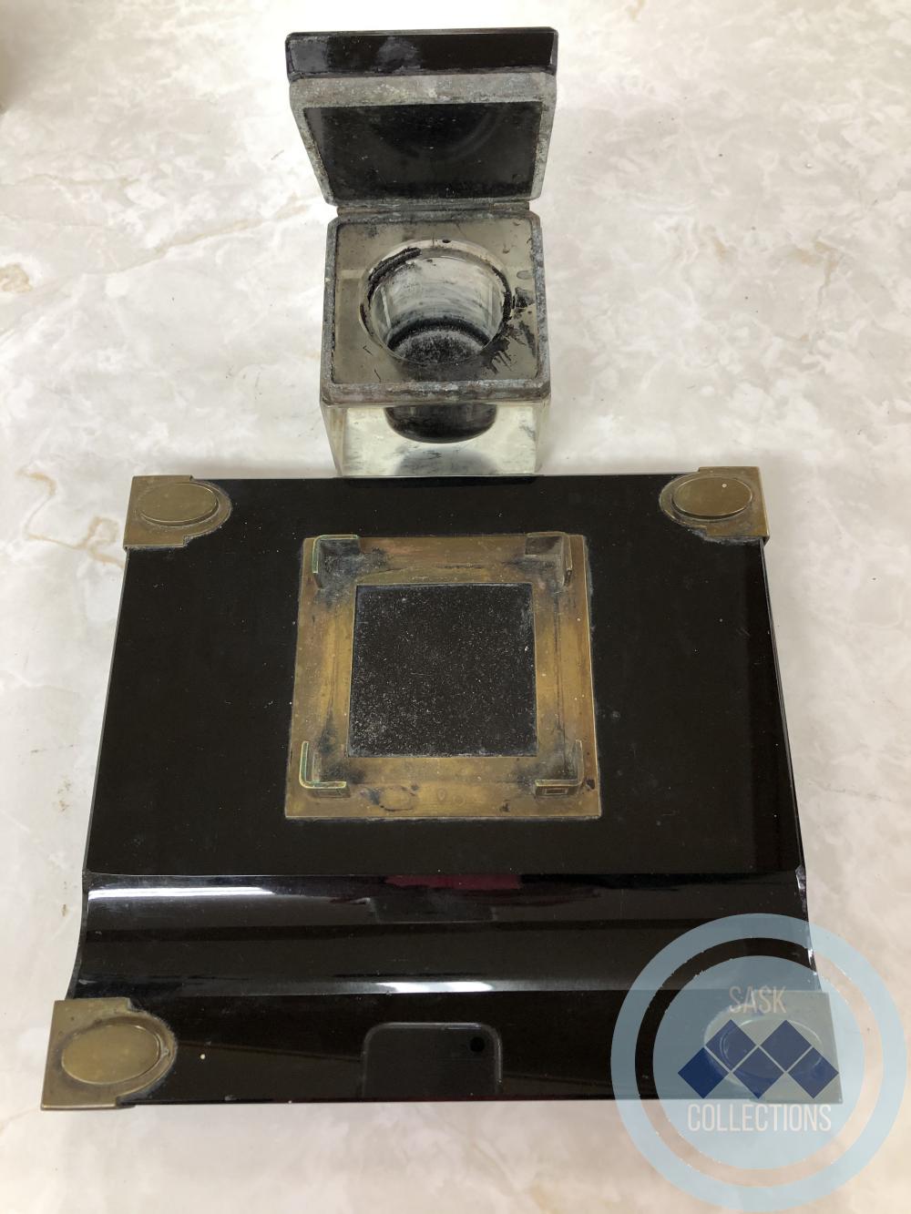 Ink well - desk set